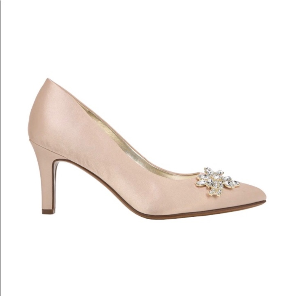 Sold Naturalizer Natalie Chai Satin jewel heels - Picture 2 of 4